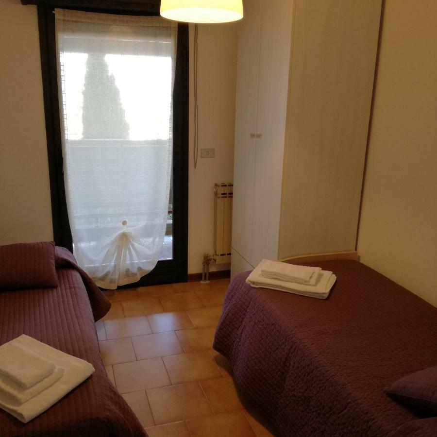 Panoramapartment เดเซนซาโนเดลการ์ดา ภายนอก รูปภาพ